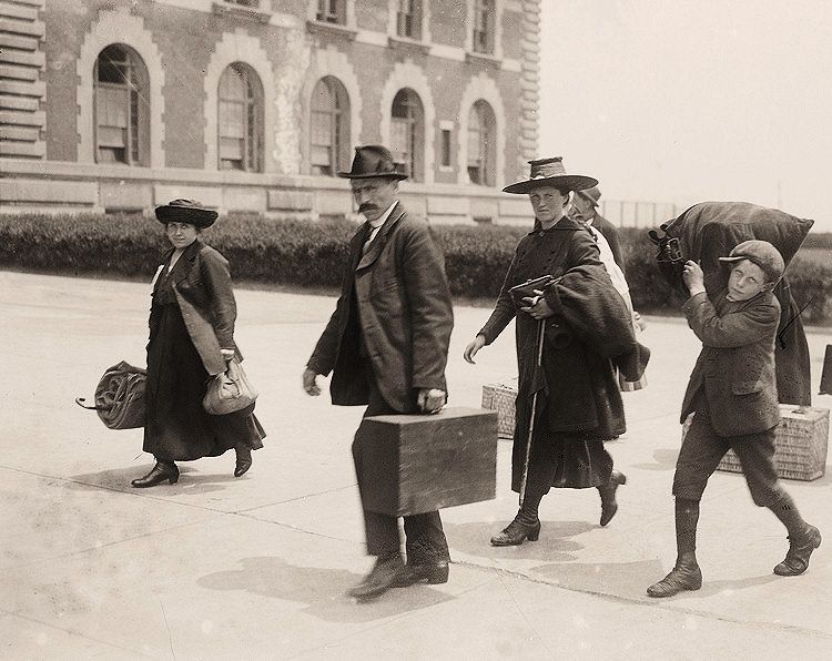 Family Arrives at Ellis Island American Genealogy
